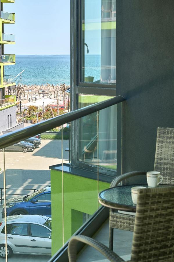 Orange Summer Apartment Spa Pools Beach Resort Mamaia Exterior foto